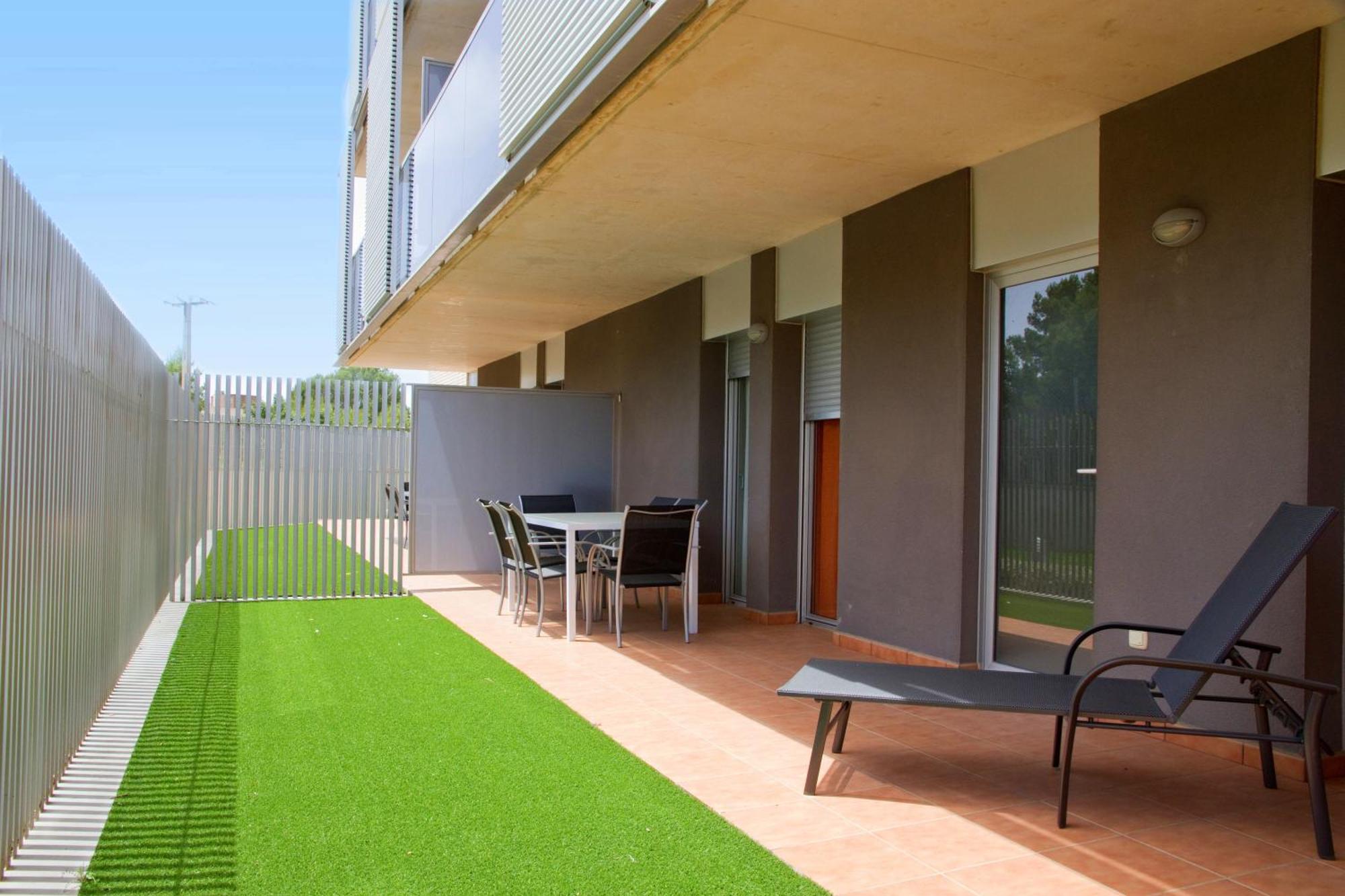 Rentalmar Paradise Families Only Con Parking Salou Exteriör bild