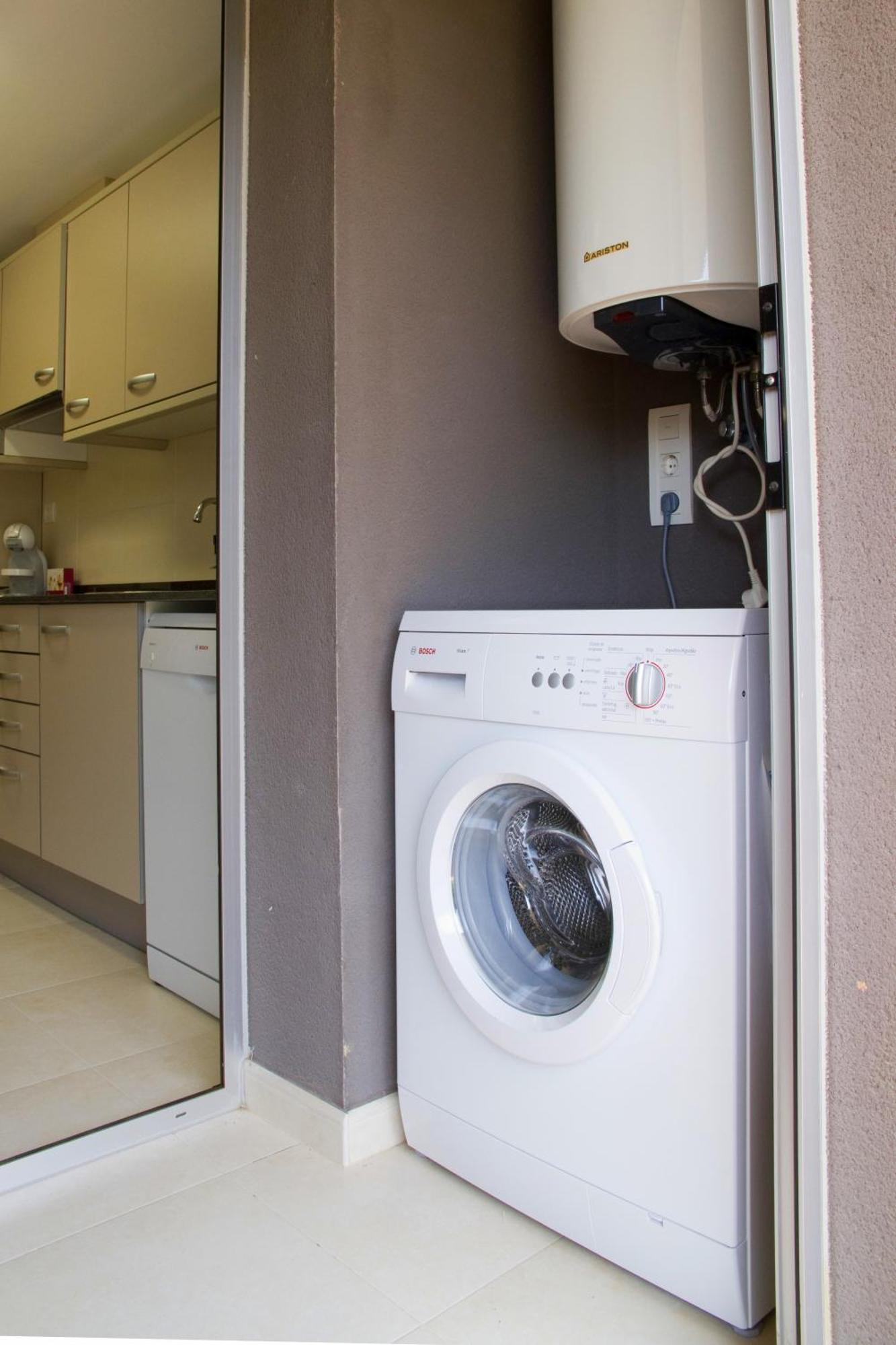 Rentalmar Paradise Families Only Con Parking Salou Exteriör bild
