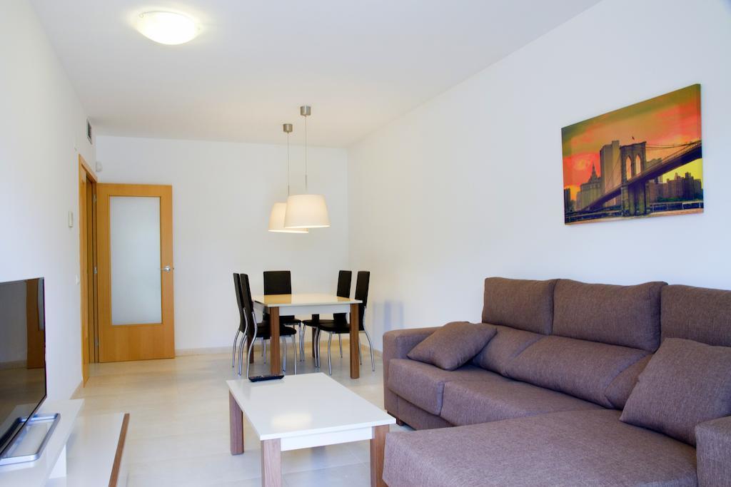 Rentalmar Paradise Families Only Con Parking Salou Rum bild