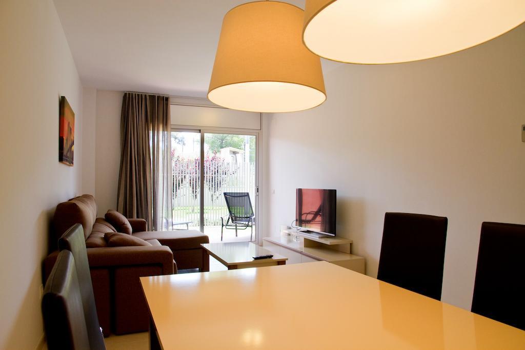 Rentalmar Paradise Families Only Con Parking Salou Rum bild